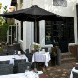 Villa La Ruche Comida