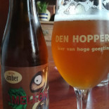 Den Hopperd Nourriture
