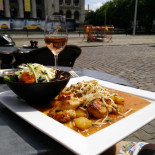 Den Artist Nourriture