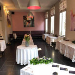 Damasquino Nivelles À l'intérieur