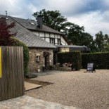 Les Doux Ragots Extérieur