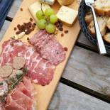 La Ferme Des Loups Nourriture