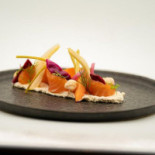 Le Sixième À l'intérieur