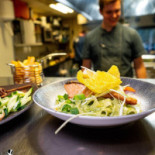 Le Baron Almere Nourriture