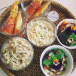 Sushi And Poké Comida