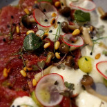 Bab Tomas BV Nourriture