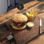 Burger Van Heiloo Nourriture