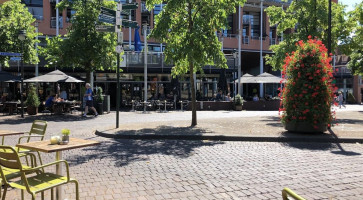 Doppio Espresso À l'intérieur