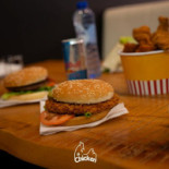 A Chicken ‘n Burgers Essen