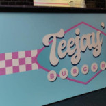 Teejay's Burgers Dentro