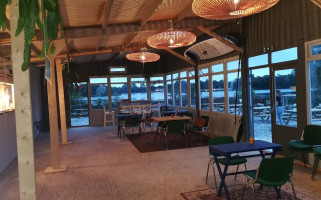 La Floria Paviljoen inside