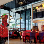 Suzi À l'intérieur