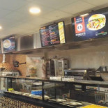 Helal Burgers Shoarma Kanaleneiland À l'intérieur