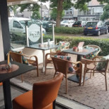 Seta Galareta inside