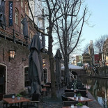 Greek Taverna Dentro