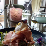 Tsar And Spijs Nourriture