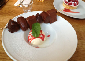 Aan Het Strand Van Oostende food