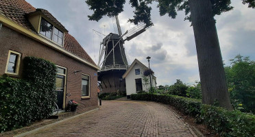 Eten Drinken Bij De Molen Hattem outside