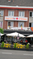 L'etoile Brasserie outside