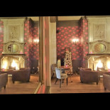 Augusta B.v. À l'intérieur