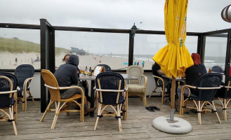 Beach Pavillion De Toko outside