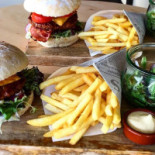 Paviljoen Pool Comida