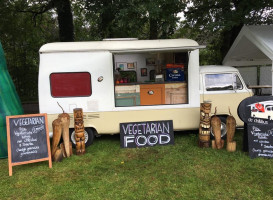 Food-y-fort outside