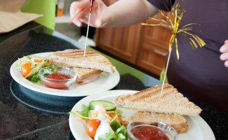 Uniek Maasbracht food