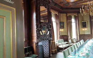 Café Otter À l'intérieur