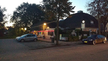 ‘t Hofje Bistro outside