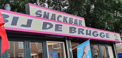 Snackbar Bij De Brugge outside