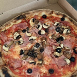 Ricky's Pizzabar Melick Comida