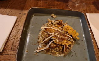 Wijnbar Pinot food