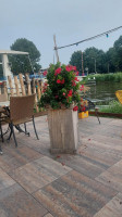 Chillers. De Gezelligste Plek Voor Diner En Borrel In Emmeloord outside