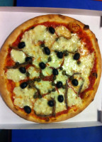 Pino Pizza food