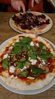 Mi Piace Pizza&wijn food