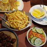 Frituur-steakhuis Tom Nourriture