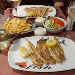 Frituur-steakhuis Tom Nourriture