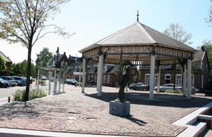 Eethuis De Kiosk outside