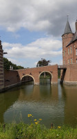 Heeswijk Castle outside