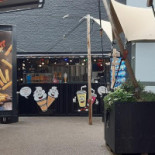 Fun 4 Friet Exterior