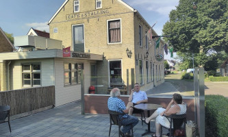 Café Snackbar Bonnema outside