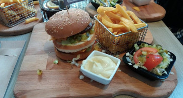 Het Oude Raedthuys food