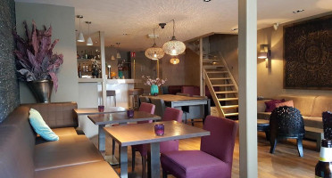 Vijf À l'intérieur