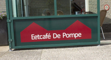 Café-cafetaria De Pompe outside