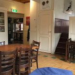 Kameleon Cafe Vrolijk À l'intérieur