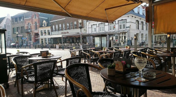 Café 't Raedthuys Hulst inside