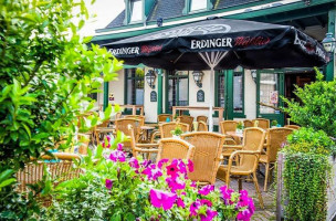 Cafe Ons Dorp Nuenen outside