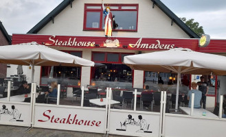 Steakhouse Amadeus Silvolde Zevenaar outside