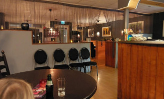 Dunia Uithuizen À l'intérieur